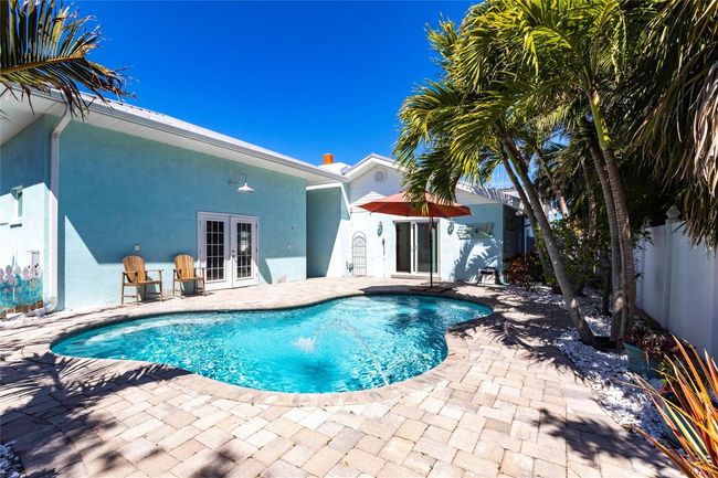 Pool and Rear Yard | Image 21