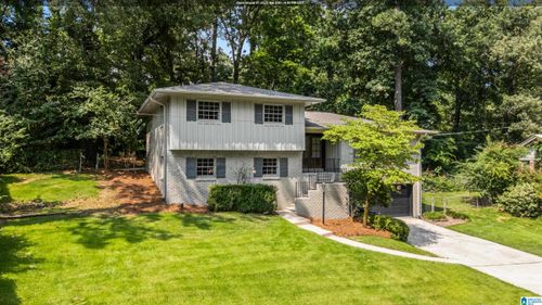3249 Wagon Gap Trl, VESTAVIA HILLS, AL, 35216-4257 | Card Image