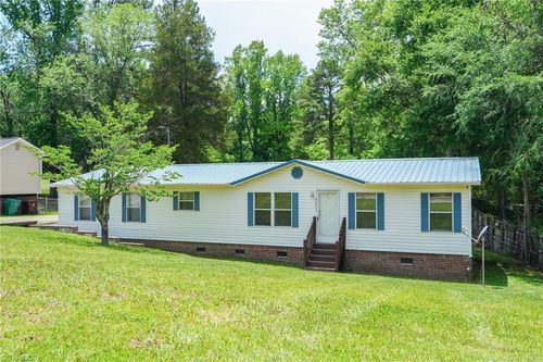 3679 Meadowbrook Dr, Trinity, NC, 27370-7402 | Card Image