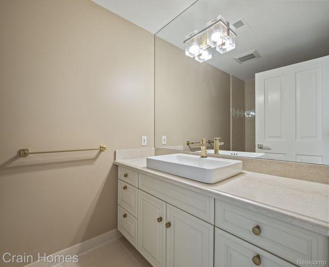 47-web-or-mls-P2255569.jpg | Image 51