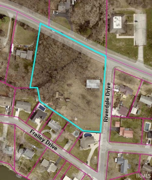 55617 Riverdale Dr, Elkhart, IN, 46514-1107 | Card Image