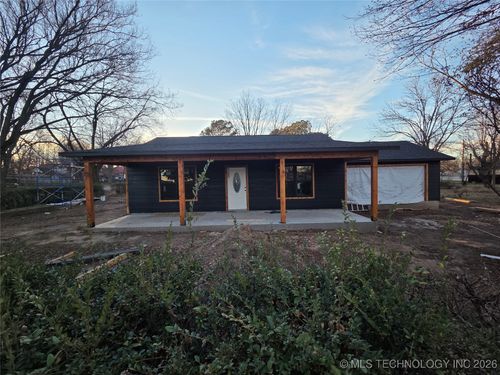 1118 N Locust Ave, Westville, OK, 74965-6172 | Card Image