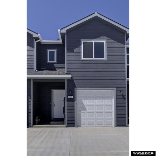 608 Badger Ln, Mills, WY, 82644 | Card Image