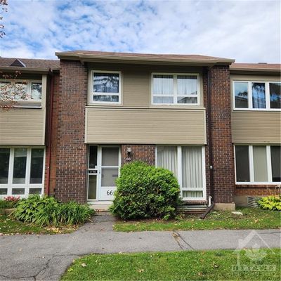 66 - 21 Midland Cres, Condo with 4 bedrooms, 2 bathrooms and 1 parking in Ottawa ON | Image 1