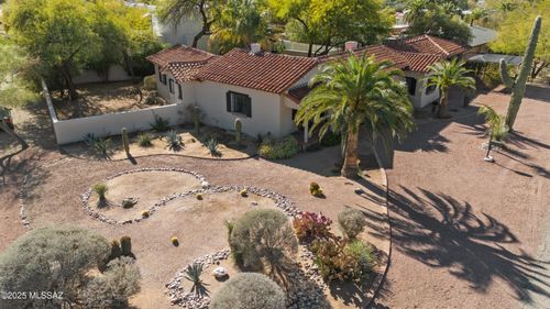 4220 E Cooper St, Tucson, AZ, 85711-3430 | Card Image