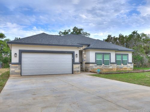 656 Fawn Dr, Spring Branch, TX, 78070-4713 | Card Image
