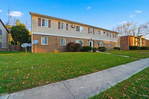 1550 Brooke Park Dr, Toledo, OH, 43612-4165 | Card Image