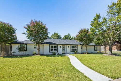 502 Cashmere Dr, Garland, TX, 75041-5130 | Card Image