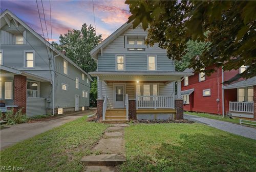 330 Cleveland St, Akron, OH, 44306-1166 | Card Image