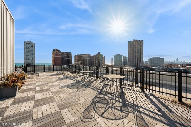 APT-811 - 3900 N Pine Grove Ave, Condo with 1 bedrooms, 1 bathrooms and 1 parking in CHICAGO IL | Image 21
