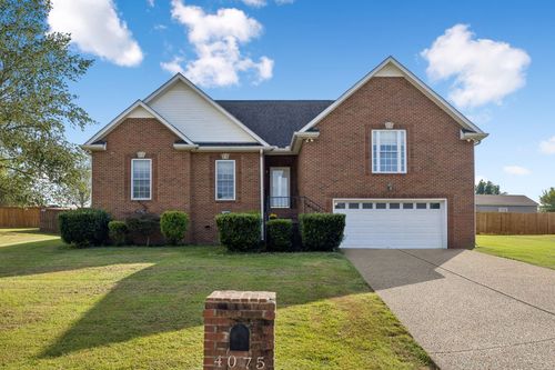 4075 Summit Dr, Greenbrier, TN, 37073-5781 | Card Image