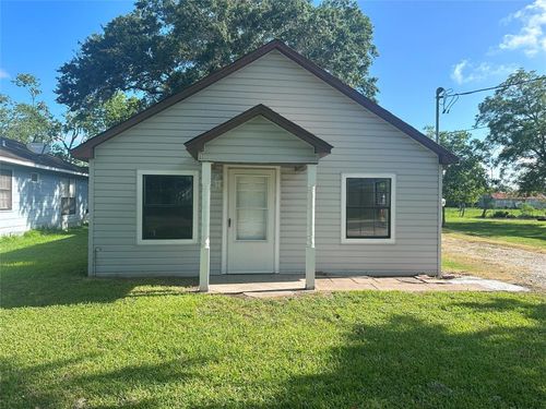 114 W Alfred St, El Campo, TX, 77437-5902 | Card Image