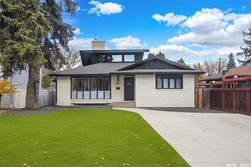 1407 13th St E, Saskatoon, SK, S7H0C7 | Card Image