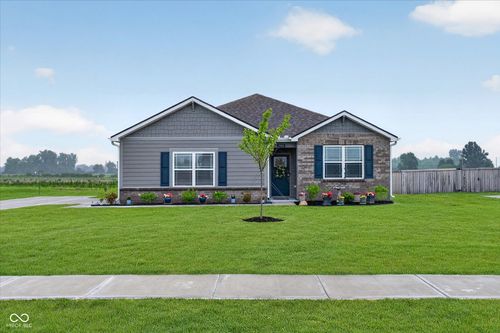 7920 Magnolia St, New Palestine, IN, 46163-9328 | Card Image