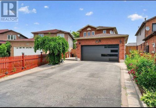 1642 Pepperwood Gate, Pickering, ON, L1X2K3 | Card Image