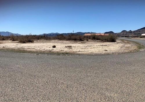 5560 N Carlos Pl, Pahrump, NV, 89060 | Card Image
