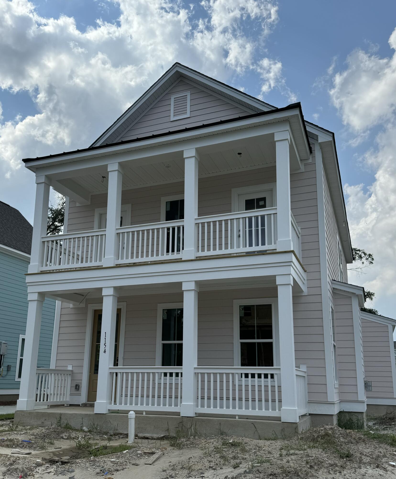 Oak Bluff Ave, Charleston, SC 29492