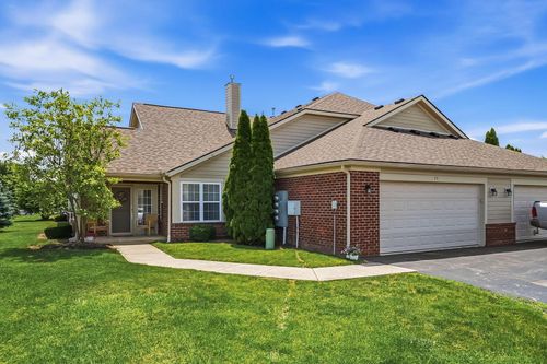 27 Greenhedge Cir, Delaware, OH, 43015-8359 | Card Image