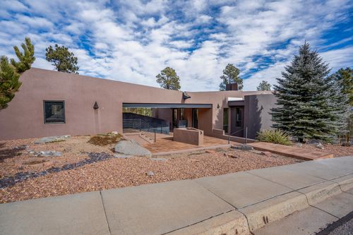 5040 Hermosura, Los Alamos, NM, 87544 | Card Image