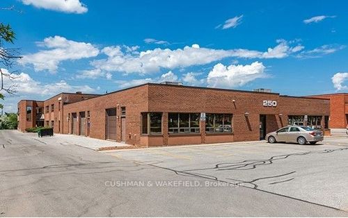 250 Ferrier St, Markham, ON, L3R2Z5 | Card Image