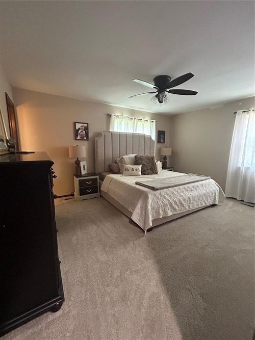 2020 E Lawter Rd, Weatherford, OK, 73096-2374 | Card Image