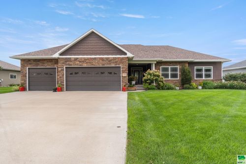 149 Rottunda Way, South Sioux City, NE, 68776-5462 | Card Image