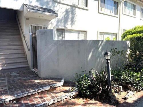 f7-18619 Collins St, Tarzana, CA, 91356-2169 | Card Image