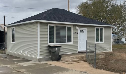 130 2nd W, East Carbon, UT, 84520-7706 | Card Image