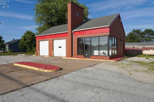 1110 S Main St, Clyde, OH, 43410-2041 | Card Image