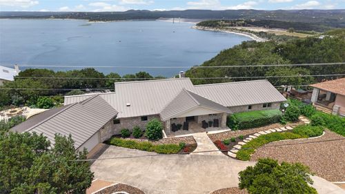 955 Skyline Dr, Canyon Lake, TX, 78133-4819 | Card Image