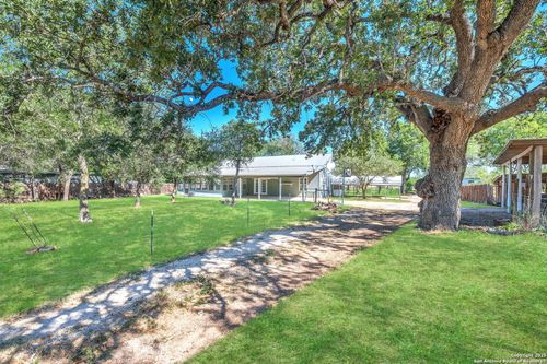 3557 Fm 1346, La Vernia, TX, 78121-4291 | Card Image