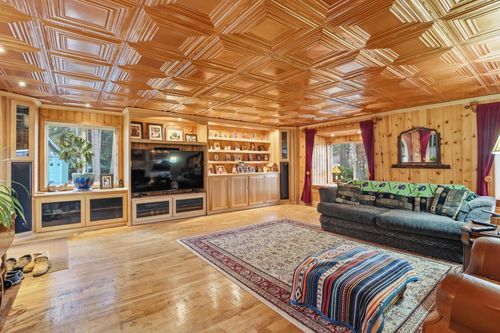 4851 Whittier Rd, Clayton, WA, 99110-9797 | Card Image