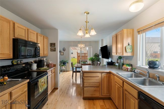 Kitchen | Image 19