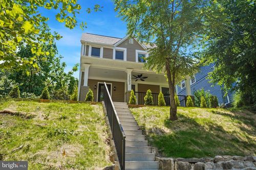 1303 Girard St Ne, WASHINGTON, DC, 20017-2449 | Card Image