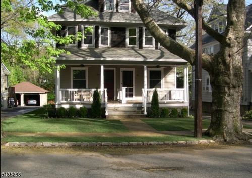 40 Dunnell Rd, Maplewood, NJ, 07040-1334 | Card Image