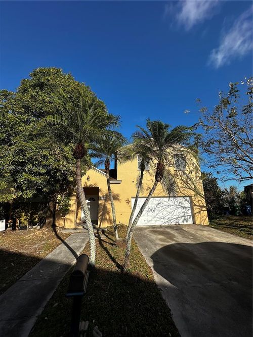 27347 Sw 117th Pl, Homestead, FL, 33032-3390 | Card Image
