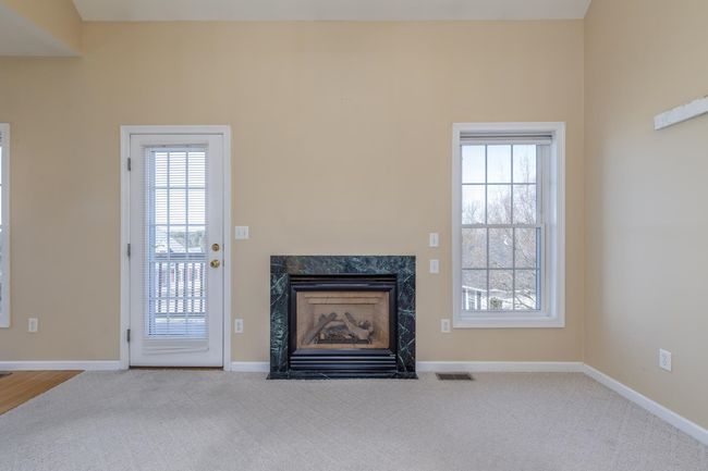16 - 16 S Parrish Dr, Condo with 2 bedrooms, 3 bathrooms and null parking in Londonderry NH | Image 7