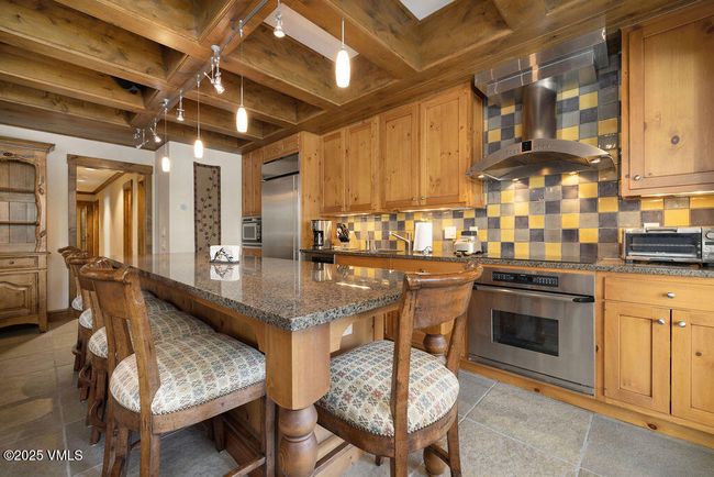 4E - 452 E Lionshead Cir, Condo with 3 bedrooms, 3 bathrooms and 1 parking in Vail CO | Image 5