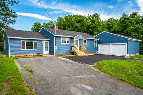 941 Augusta Road, Winslow, ME, 04901 | Card Image