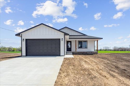 302 S Commercial Ave, Sedgwick, KS, 67135 | Card Image