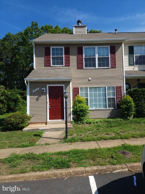 210 Windsor Ridge Ct, FREDERICKSBURG, VA, 22405-1473 | Card Image