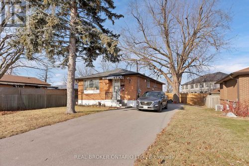 bsmt-744 Olive Ave, Oshawa, ON, L1H2S3 | Card Image