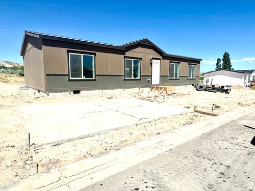 16-5952 S 1475 E, Vernal, UT, 84078-8517 | Card Image