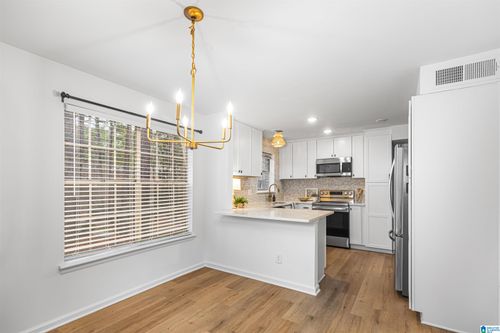 apt-b-2061 Montreat Cir, VESTAVIA HILLS, AL, 35216-3933 | Card Image