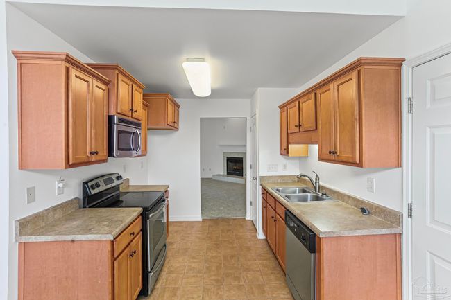 1222 Wetherby Rd, House other with 3 bedrooms, 2 bathrooms and 2 parking in Pensacola FL | Image 11