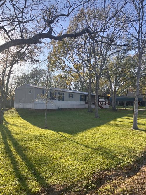 509 E Glenn St, Bellville, TX, 77418-1609 | Card Image