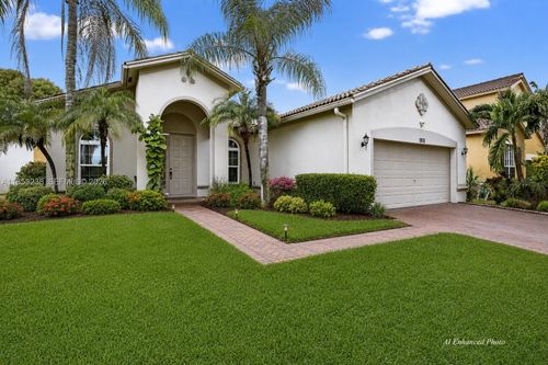 19138 Stonebrook St, Weston, FL, 33332-2424 | Card Image