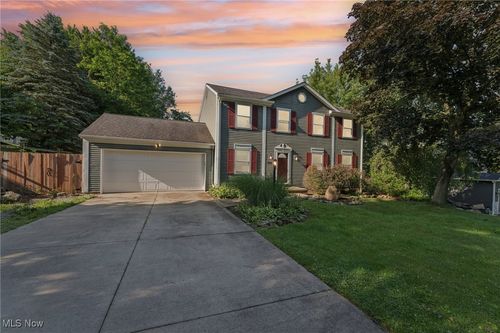 3594 Heckman Street Nw, Uniontown, OH, 44685 | Card Image