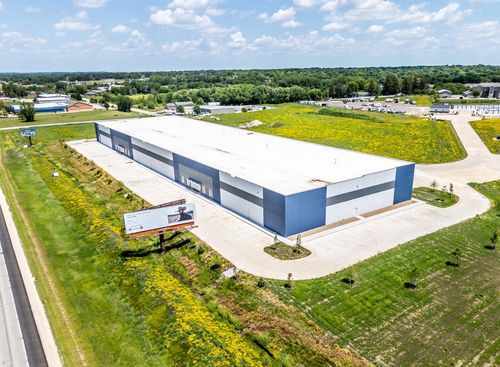 3460 Marnie Ave, Waterloo, IA, 50701-4313 | Card Image