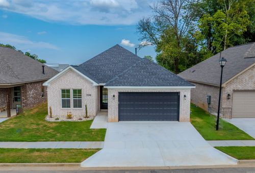 3516 Logan Ridge Dr, Bryant, AR, 72022-8055 | Card Image